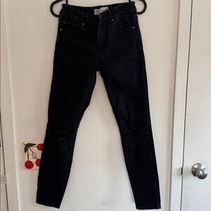 Black Garage Distressed Skinny Jean